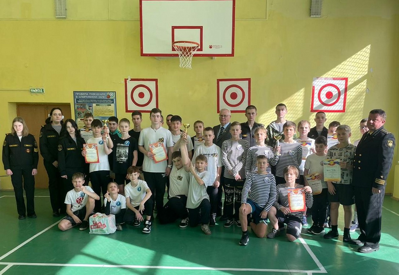 Депутат Сергей Чунаев принял участие в военно-спортивной игре «Зарница»