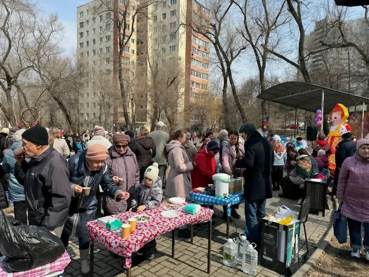 При поддержке депутата Вероники Сипачевой на территории 12-го избирательного округа состоялось празднование Масленицы
