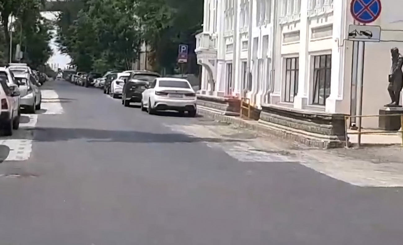 Депутат Виктор Тарабарин провел мониторинг дорожных работ на округе 