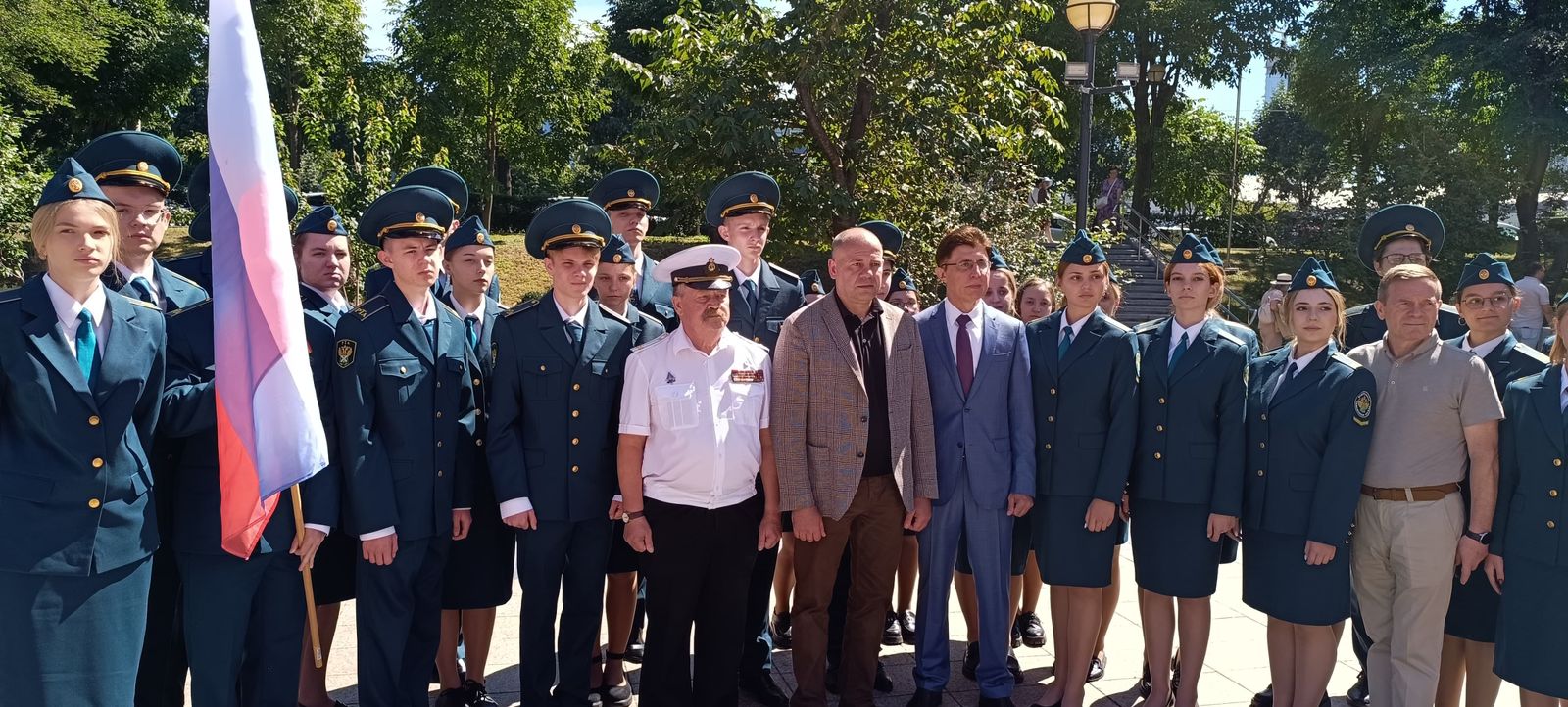 Депутат Виктор Тарабарин принял участие в митинге памяти жертв терроризма