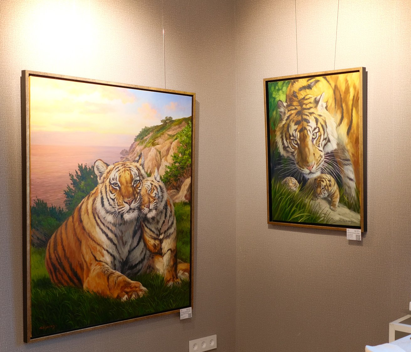 В ММВК «Достояние» состоялось закрытие выставки художника Сергея Ильинского «Тигриное королевство»