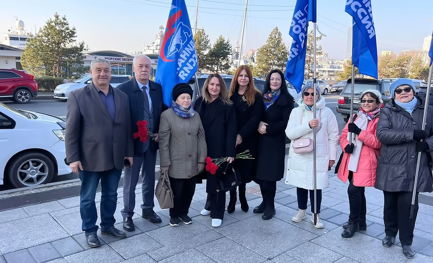 Автопробег «Сила в единстве» стартовал из Владивостока при поддержке депутатов Думы города