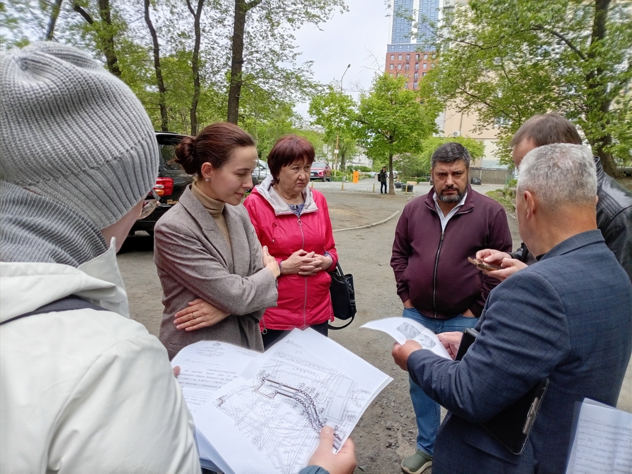 Депутат Василиса Ходнева обсудила вопросы благоустройства с представителями профильных управлений 