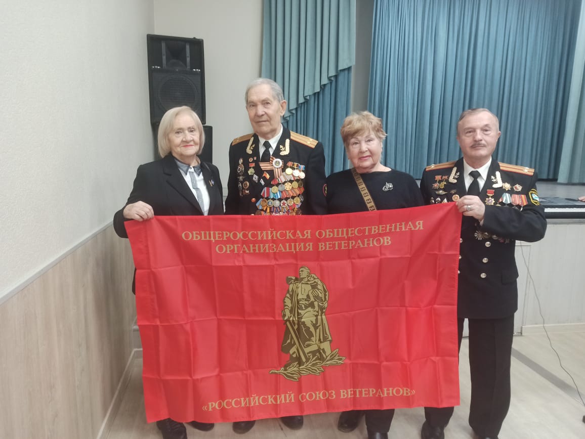 Во Владивостокском гуманитарно-коммерческом колледже состоялся концерт «Защитник Родины»