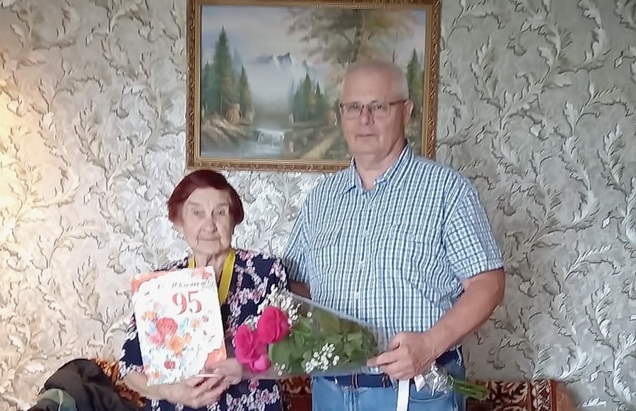 Юбилей ветерана труда на 34 округе